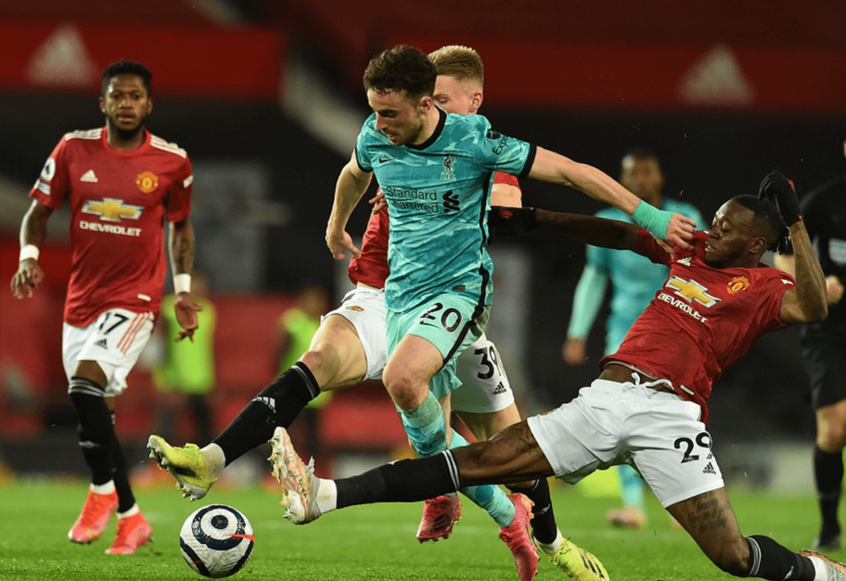 防守反击 防守反击